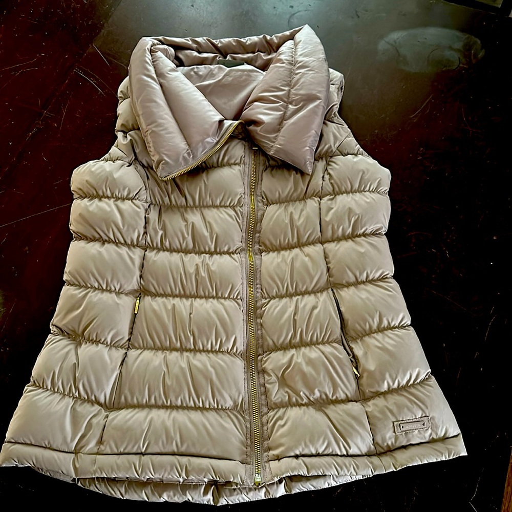 Athleta brand puffy vest, medium, blush pink, excellent condition